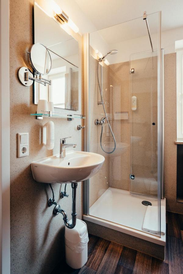Hotel Adler Eichstatt Bagian luar foto