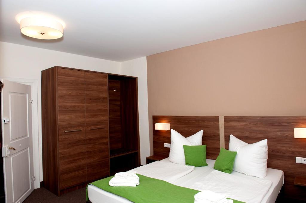 Hotel Adler Eichstatt Ruang foto