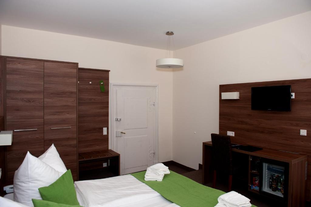 Hotel Adler Eichstatt Ruang foto