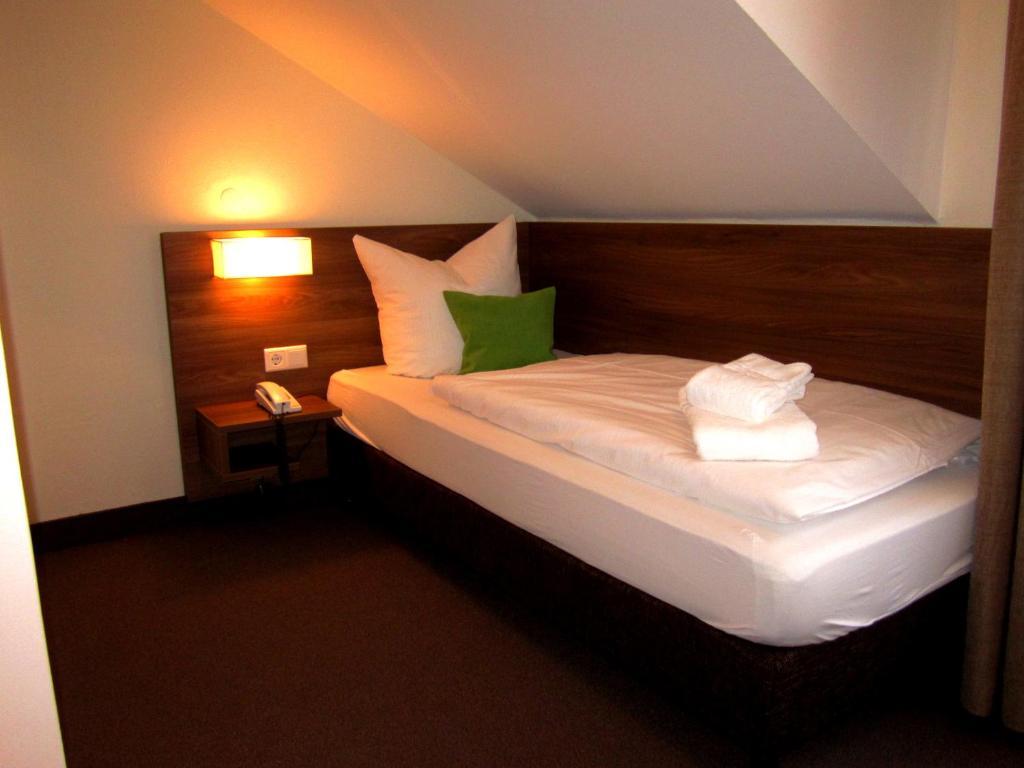 Hotel Adler Eichstatt Ruang foto