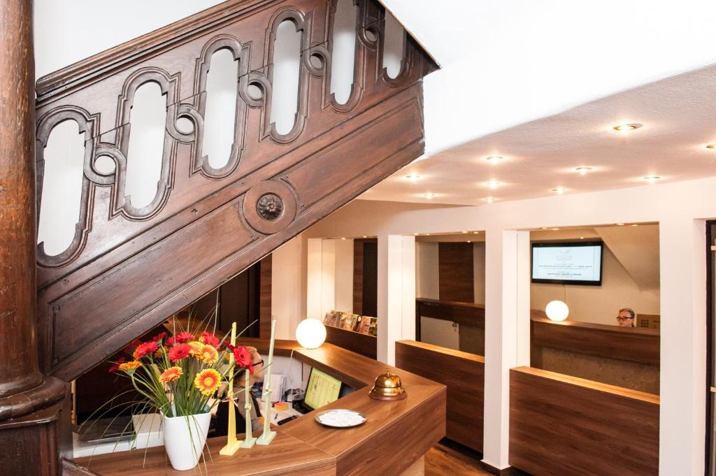 Hotel Adler Eichstatt Bagian luar foto