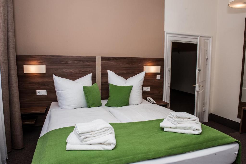 Hotel Adler Eichstatt Ruang foto